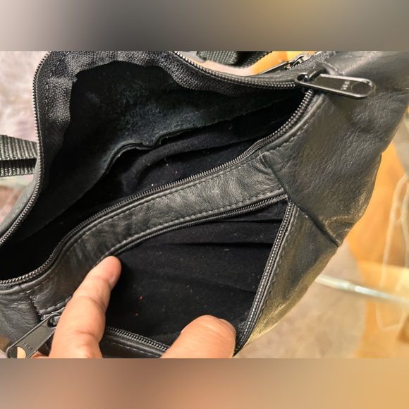 Bag Fanny pack Ykk black colors - Picture 4 of 9